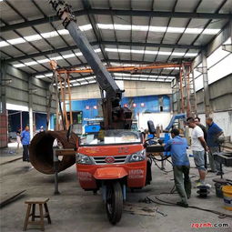 农村建筑好帮手 三吨三轮背树吊的多功能应用